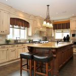 20 Amazing Antique Kitchen Cabinets | Home Design Lov
