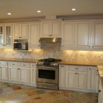 Antique White Kitchen Cabinets Home Design - Traditional .