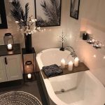 Beautiful Bathroom Wall Decor Ideas With Luxury Style 20