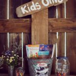 The Best Kids Table Ideas For Your Wedding | Wedding with kids .