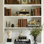 Bookshelf Decorating Ideas | Decoração de estantes, Decoração de .