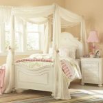 19 Fabulous Canopy Bed Designs For Your Little Princess | Canopy .