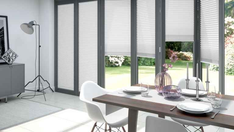 How to choose conservatory blinds | Real Hom