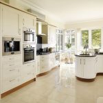 Be inspired by a cream painted country kitchen | Kitchen design .
