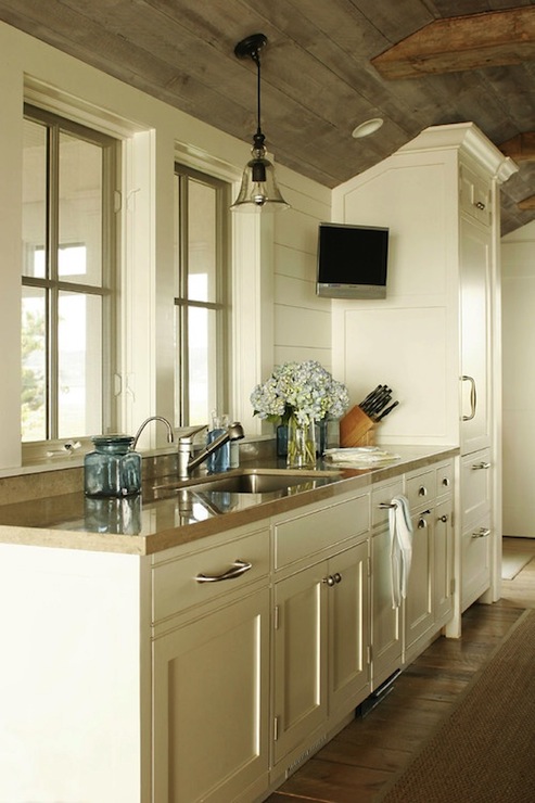 Cream Kitchen Cabinets - Country - kitchen - Shelter Interiors L