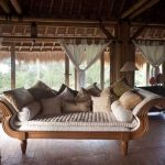 The Balinese day bed. Well, the first of the day beds! | Day bed dec