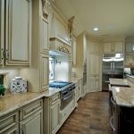 Pictures of Kitchens - Traditional - Off-White Antique Kitchen .