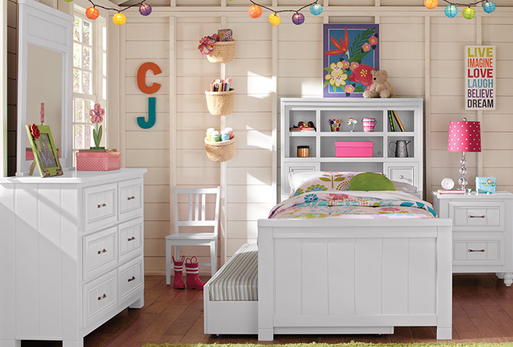 Girls Bedroom Furniture: Sets for Kids & Tee