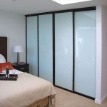 China Tempered Frosted Glass Sliding Door with AS/NZS2208: 1996 .