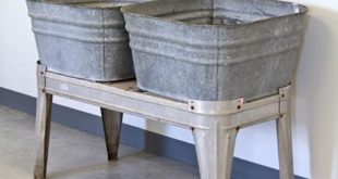 Vintage Galvanized Double Basin Wash Tub....would be cute on the .