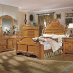 Advantages of buying oak bedroom furniture | Oak bedroom furniture .