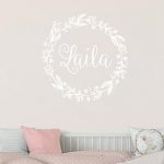 Wall Decal Baby Name. Personalised Wall stickers. Wreath | Et