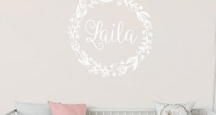 Wall Decal Baby Name. Personalised Wall stickers. Wreath | Et