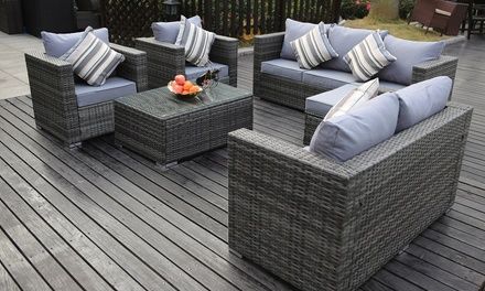 Yakoe Vancouver Five- or Eight-Seater Rattan-Effect Garden .