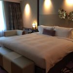 super king size bed - Picture of Sofitel Singapore Sentosa Resort .