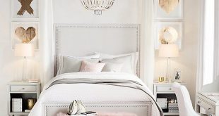 Teenage Bedroom Inspiration | Home bedroom, Gold bedroom, Feminine .