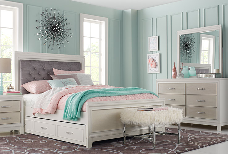 Girls Bedroom Furniture: Sets for Kids & Tee