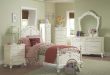 White Victorian Bedroom Furniture Picture - HomesCorner.C