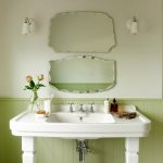 Green vintage bathroom in 2020 | Vintage bathrooms, Vintage .
