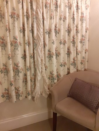 Vintage curtains! - Picture of The Bath Hotel, Lynmouth - Tripadvis