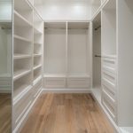 75 Beautiful Traditional Walk-In Closet Pictures & Ideas | Hou