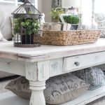 7 Tips to Whitewash Furniture | Shabby chic coffee table .