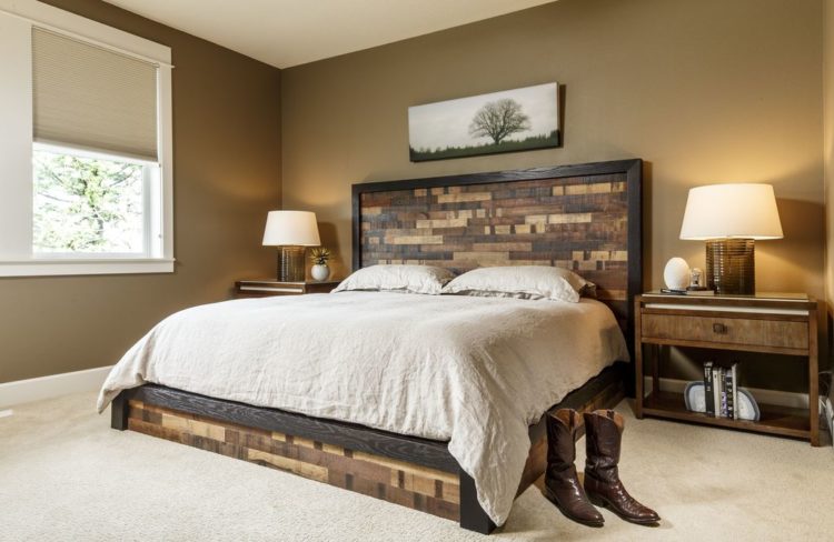 20 Beautiful Master Bedrooms with Wooden Headboar