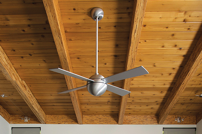 Ceiling fan with ball top