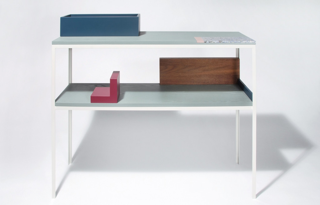 minimal desk design