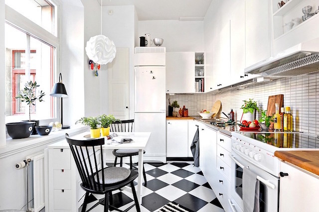 black and white checkerboard kitchen floor 