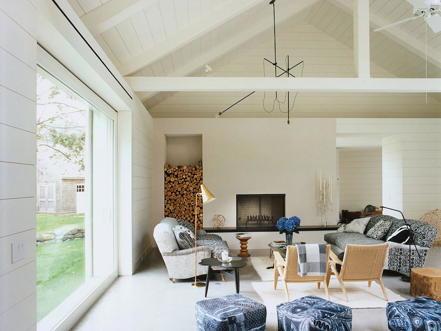 minimalist living room design with black chandelier