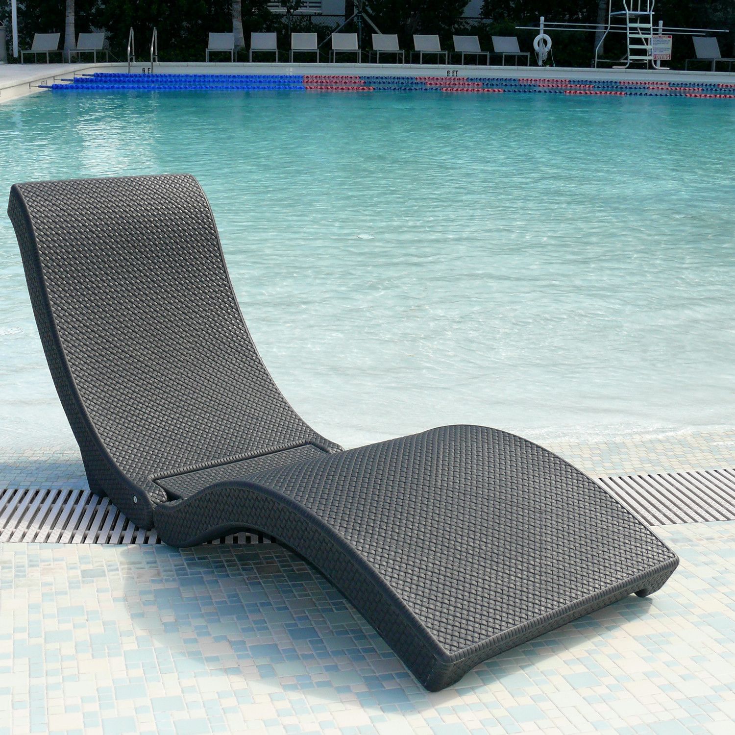 Pool Lounge Chairs