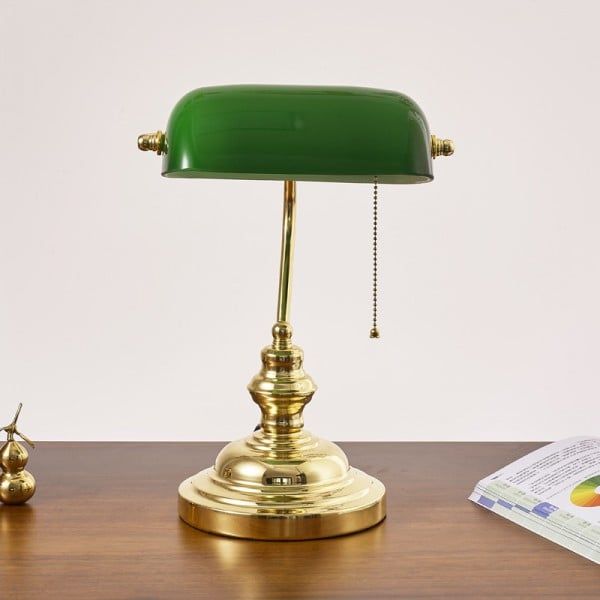 The Timeless Elegance of the Classic Bankers Lamp