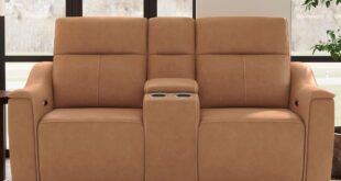 Reclining Loveseat With Console