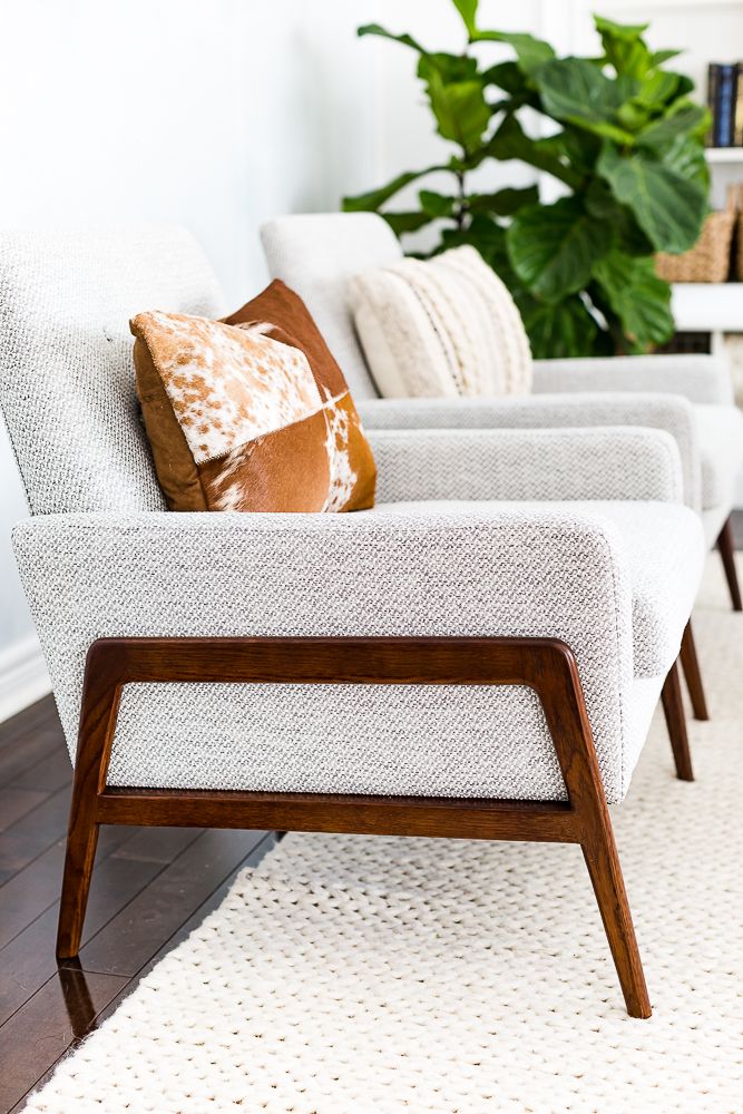 Exploring the Comfort and Style of Living Room Chairs