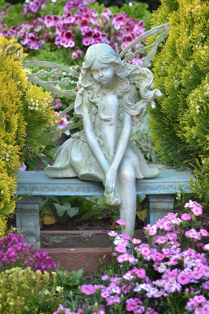 Enhance Your Outdoor Space with Beautiful Garden Statues