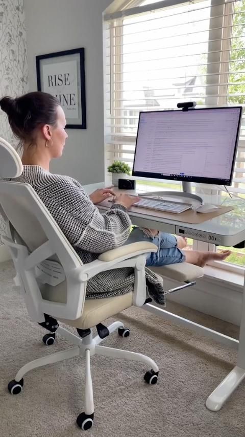 The Essential Home Office Computer Desk: A Must-Have for Productivity
