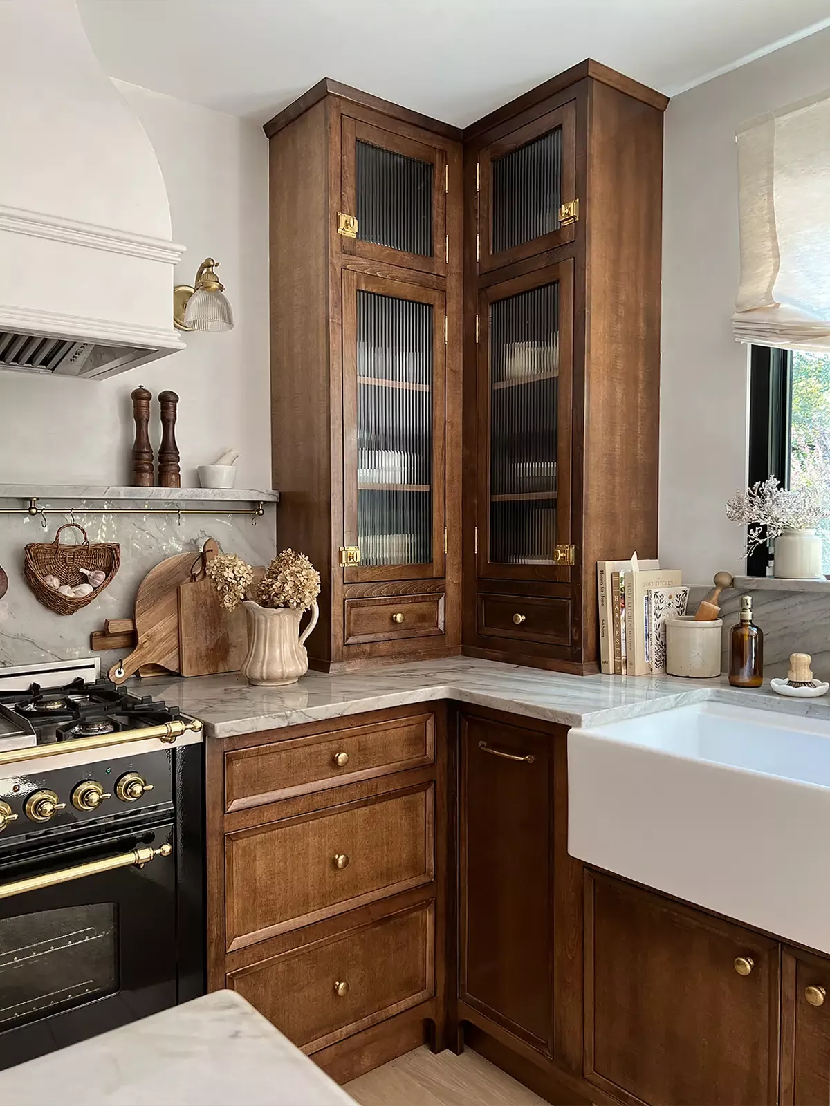 Beautifully Crafted European Kitchen Cabinets