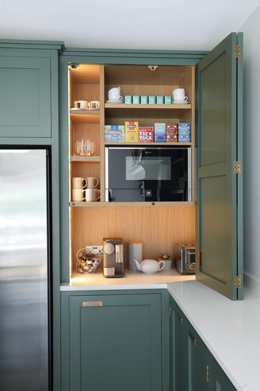 Beautifully Crafted Kitchen Cabinets: Elevate Your Space with Designer Elegance