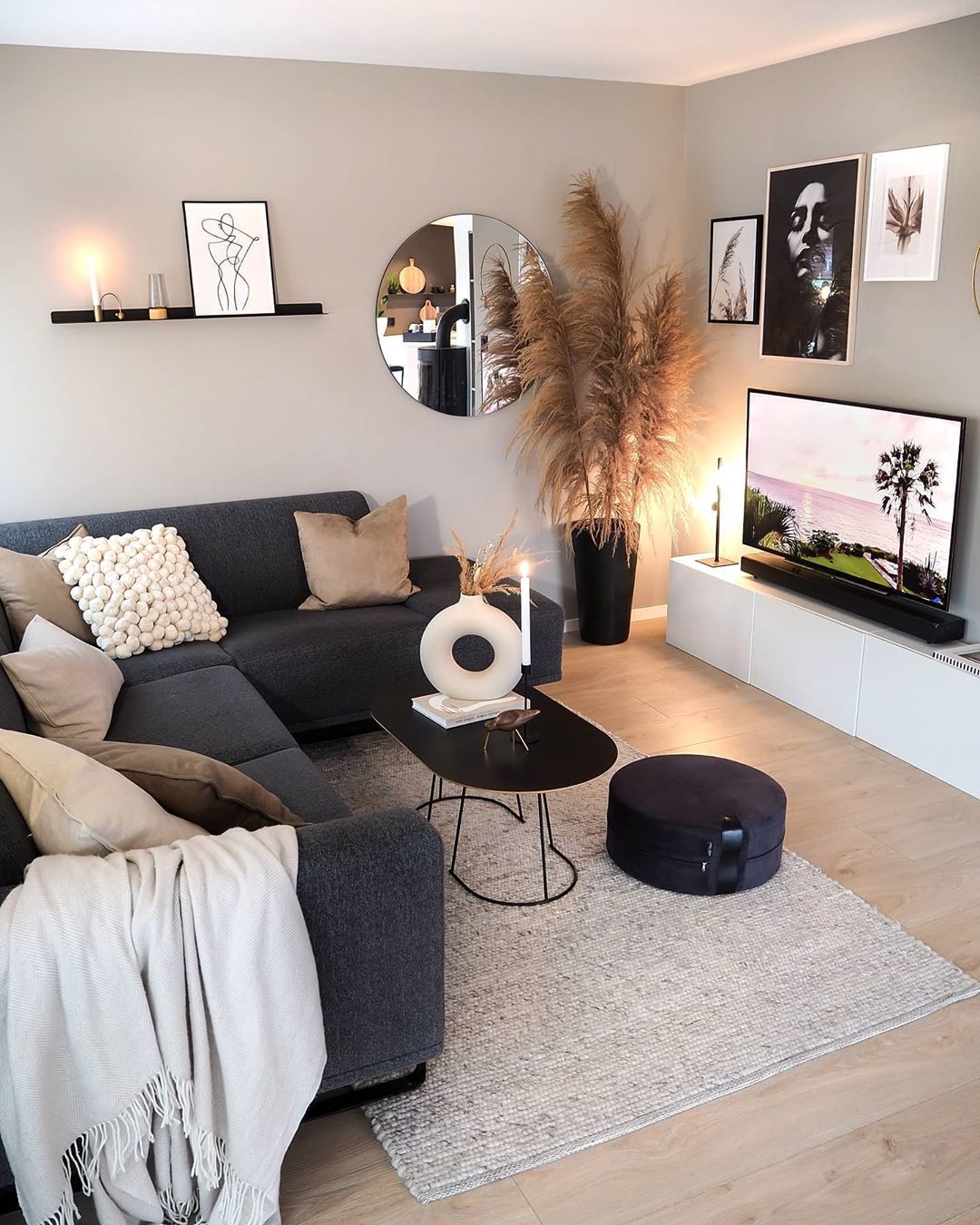 Creative Ways to decorate your Living Room