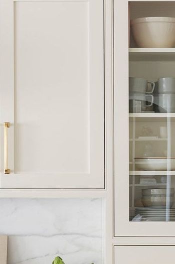 Elegant Ivory Kitchen Cabinets: A Timeless Touch for Your Home