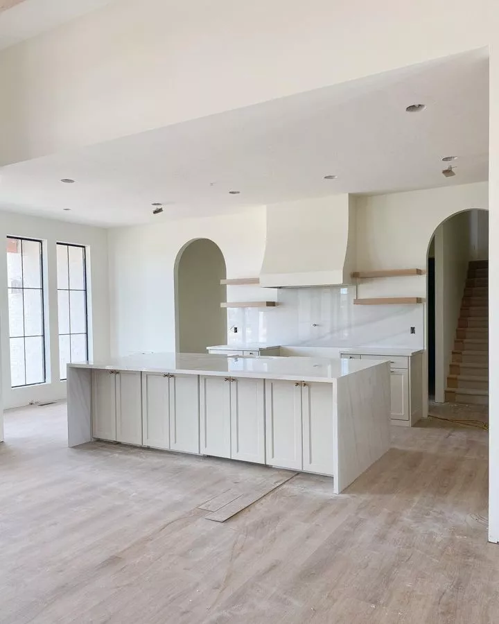 Elegant Vintage Kitchen Cabinets: Embracing Antique White Charm