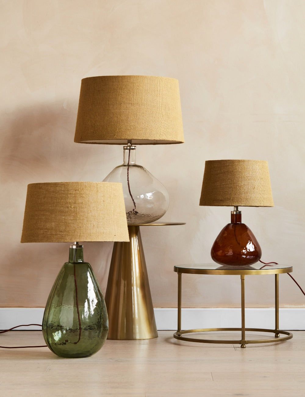 Elegant and Stylish Table Lamps Enhance the Living Room Décor