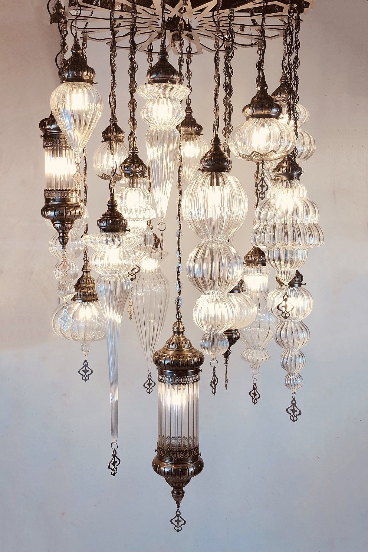 Extravagant Lighting Fixtures: The Allure of Chandeliers