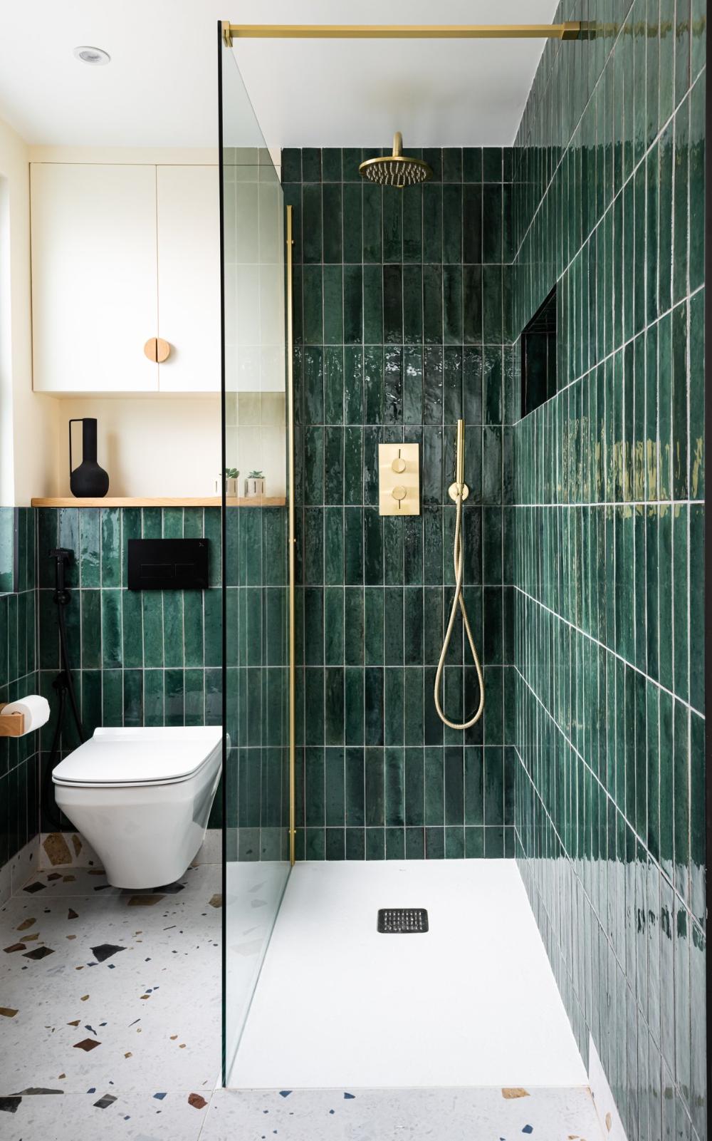 Fresh Ideas for Transforming Your Small Bathroom