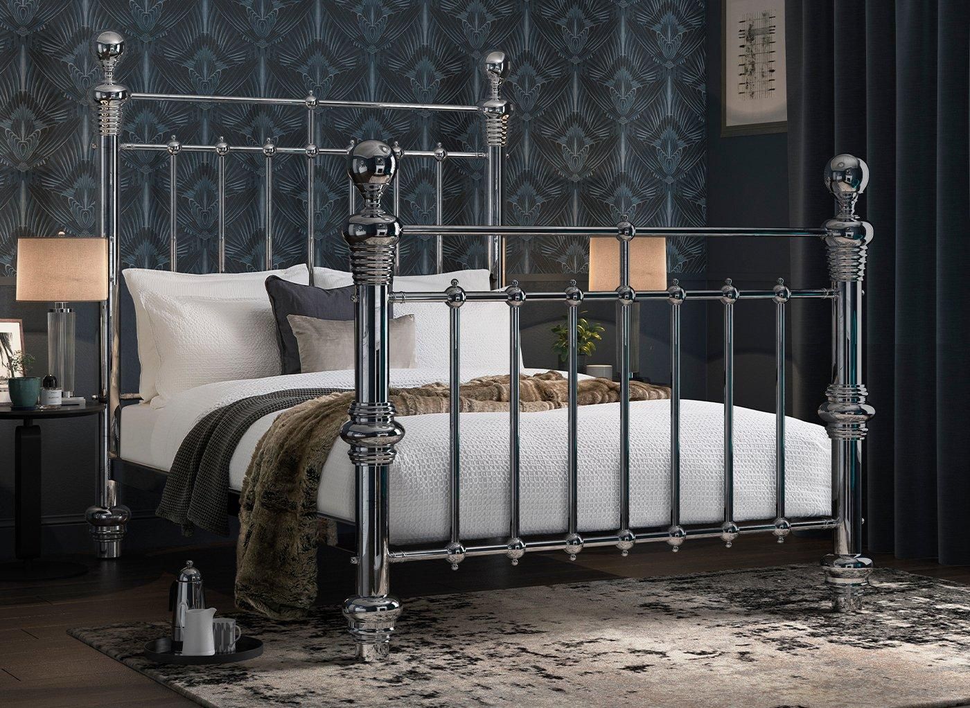 Luxurious Metal Frame King Size Bed: A Spacious Sleeping Retreat