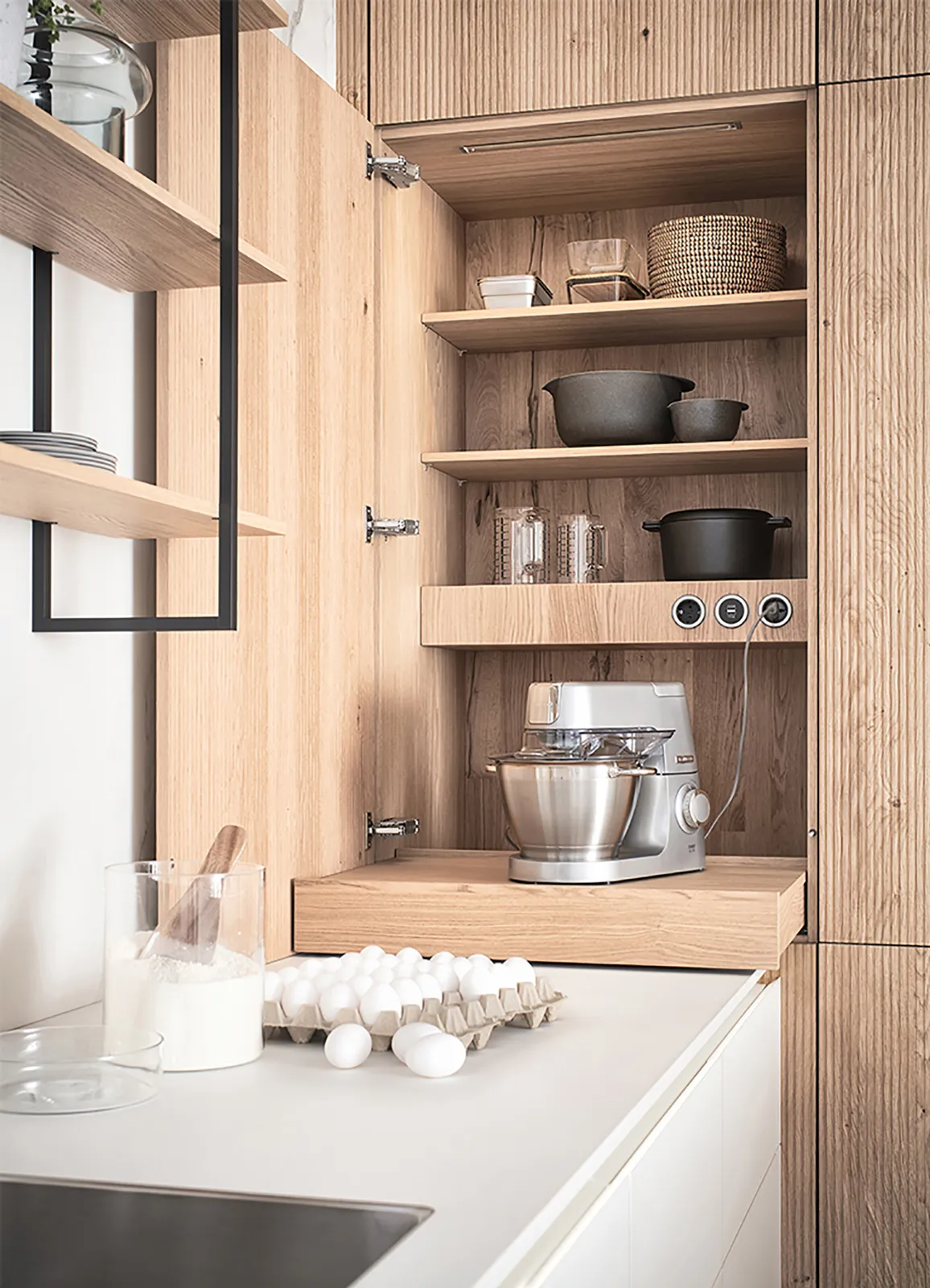 Maximizing Space: Organizing Your Kitchen with Storage Cabinets