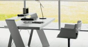 Contemporary Computer Desk