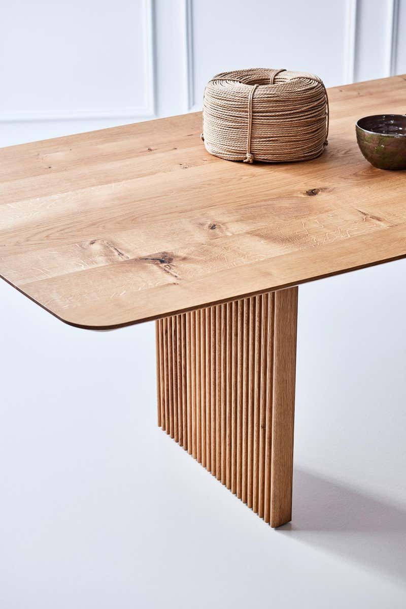 Sleek and Stylish Dining Tables for Modern Homes