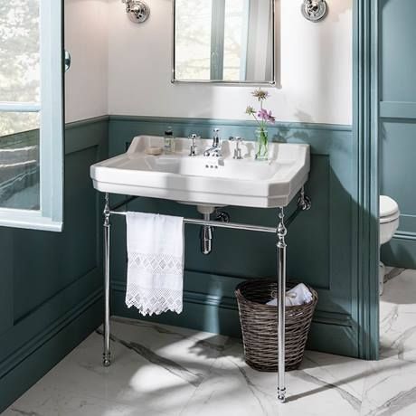 The Advantages of Fitted Bathroom Furniture